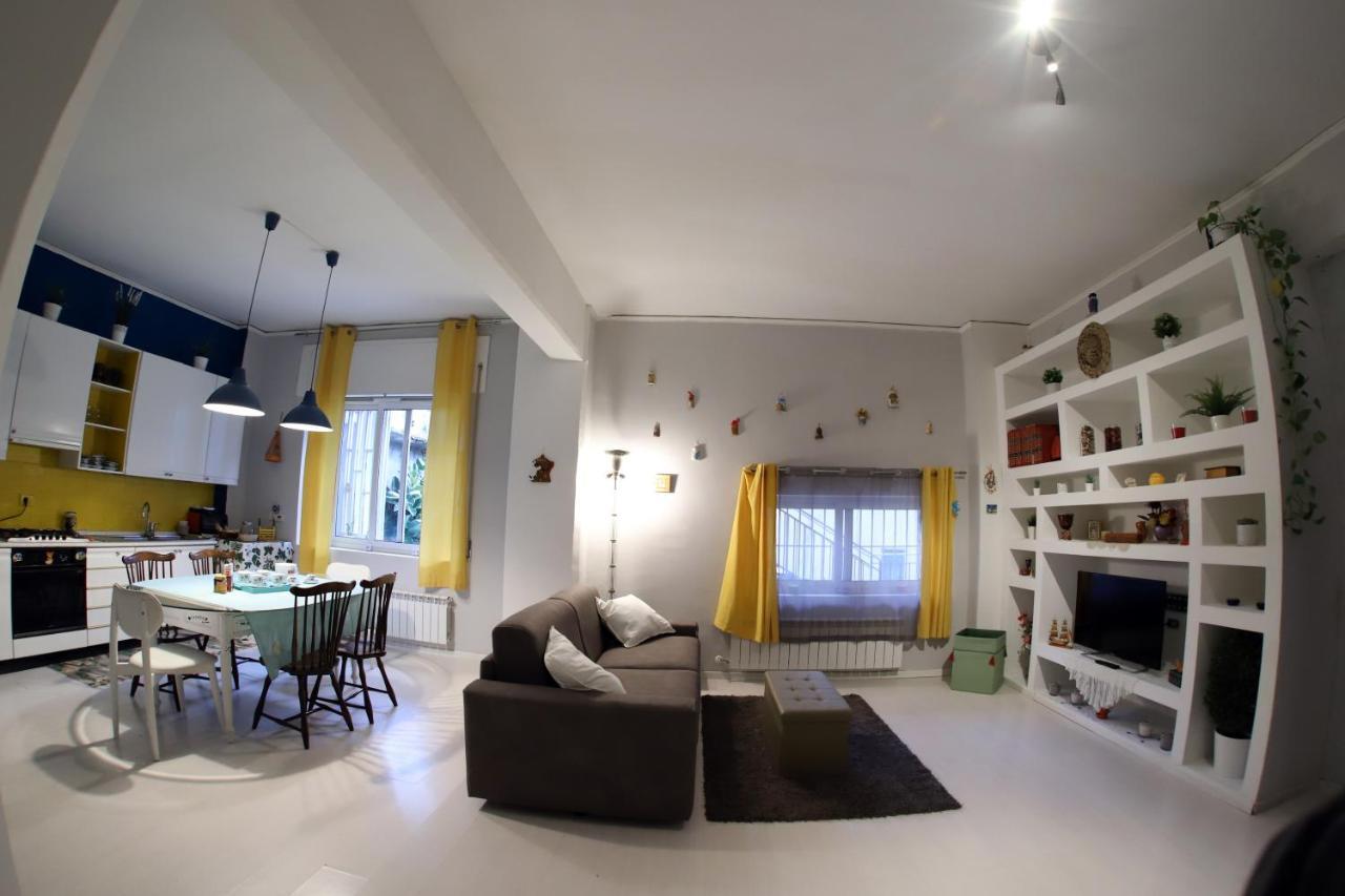 ナポリCasa Cescaアパートメント エクステリア 写真