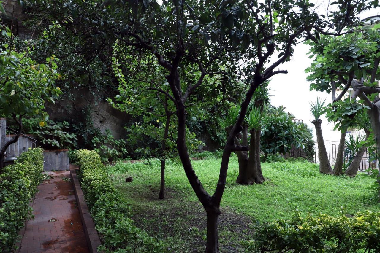 ナポリCasa Cescaアパートメント エクステリア 写真